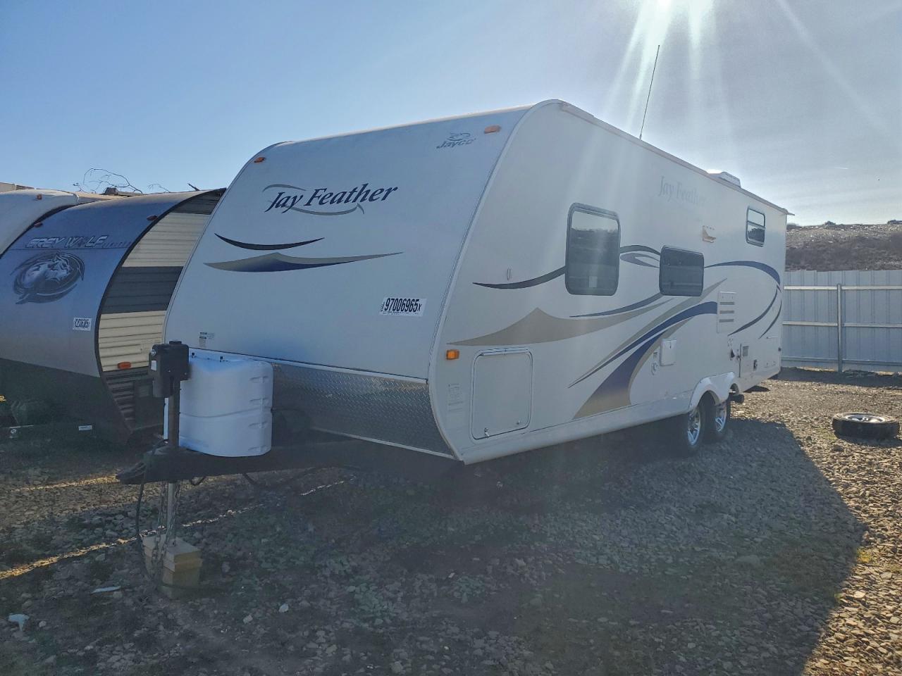 2011 JAYCO Jay feathe VIN 1UJBJ0BM6A1JK0113 photo 2