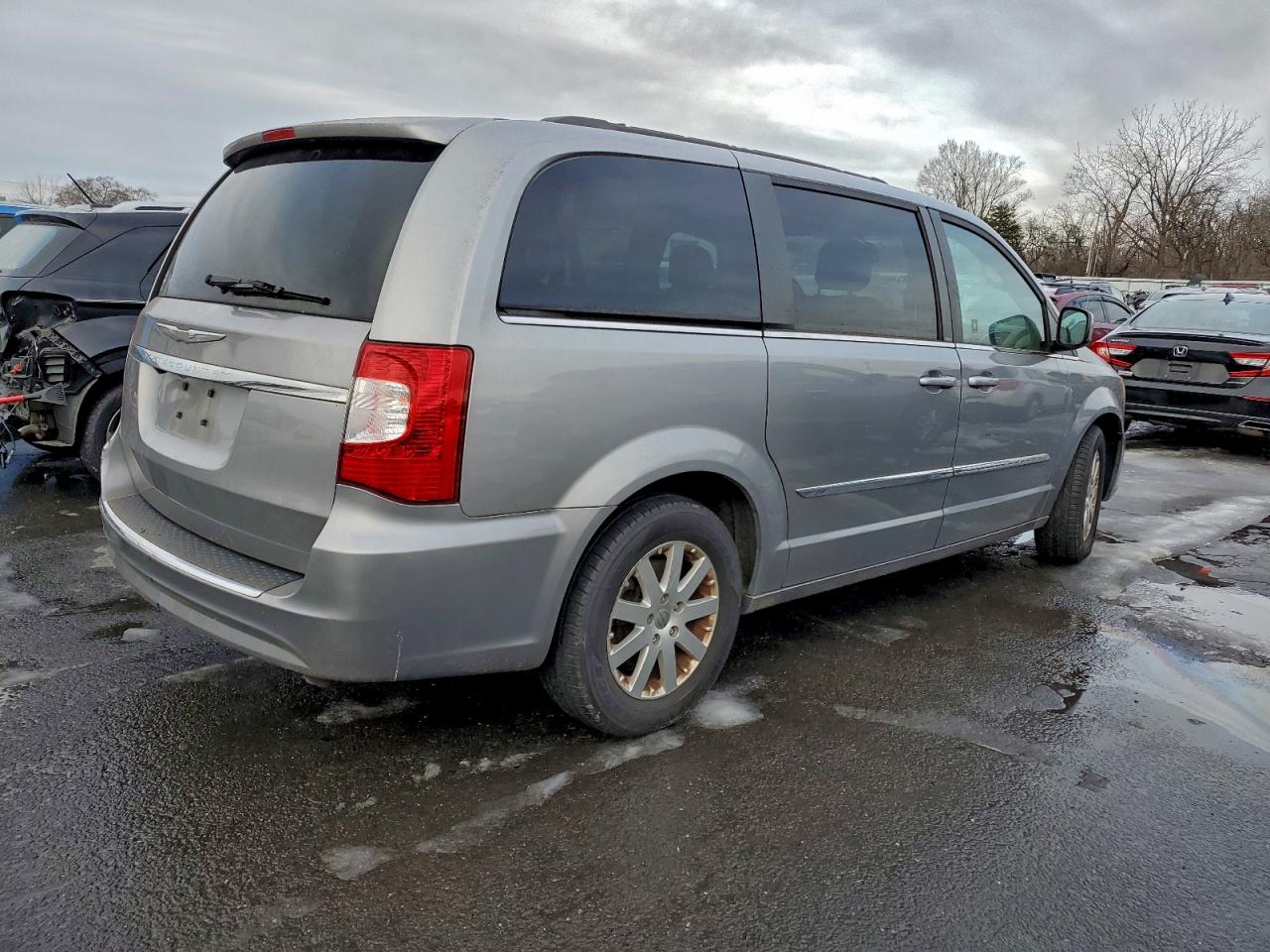 2013 Chrysler Minivan VIN 2C4RC1BG6DR745815 photo 3