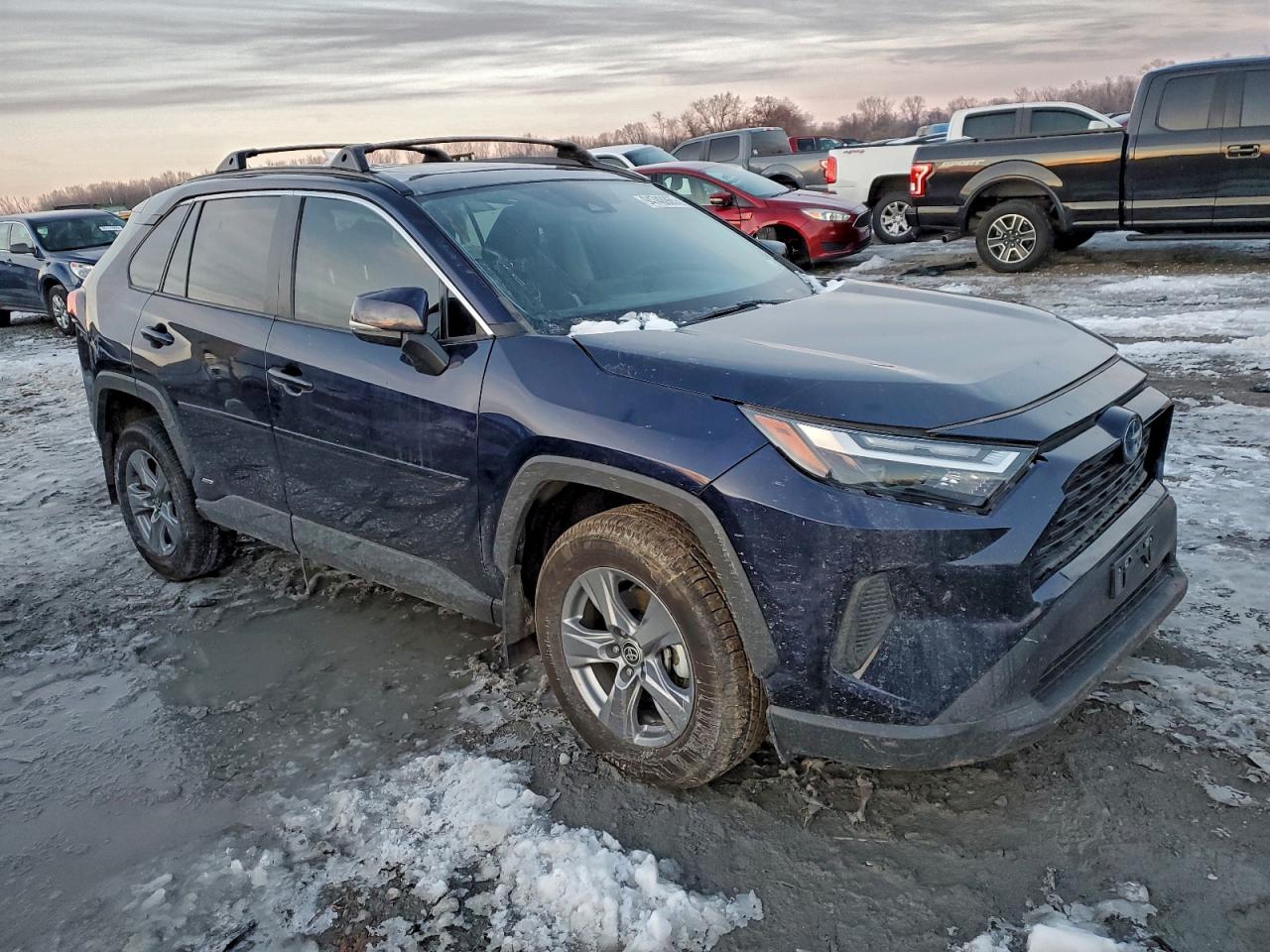2022 Toyota Rav4 VIN 4T3RWRFVXNU055491 photo 4