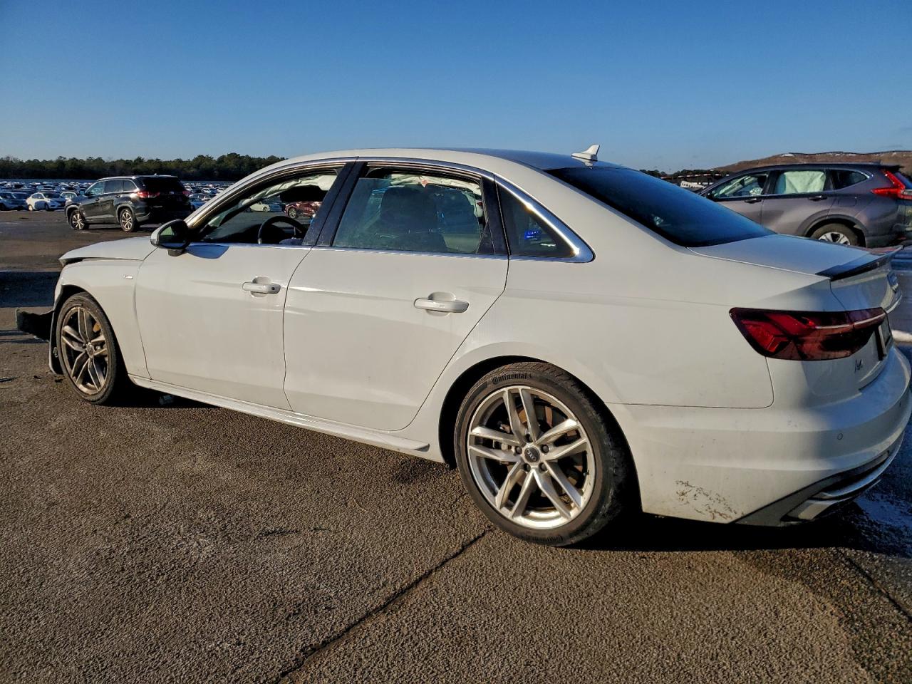 2020 Audi A4 VIN WAUENAF41LN014517 photo 2