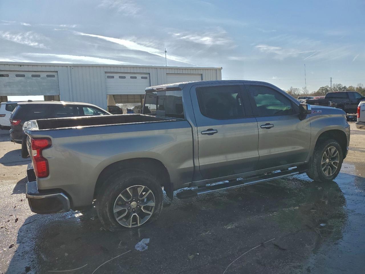 2020 Chevrolet All models VIN 3GCUYDED6LG199021 photo 3