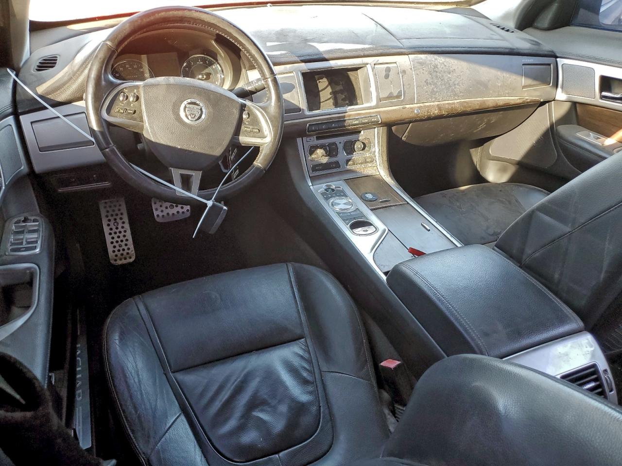 2013 Jaguar Xf VIN SAJWA0E79D8S62458 photo 8