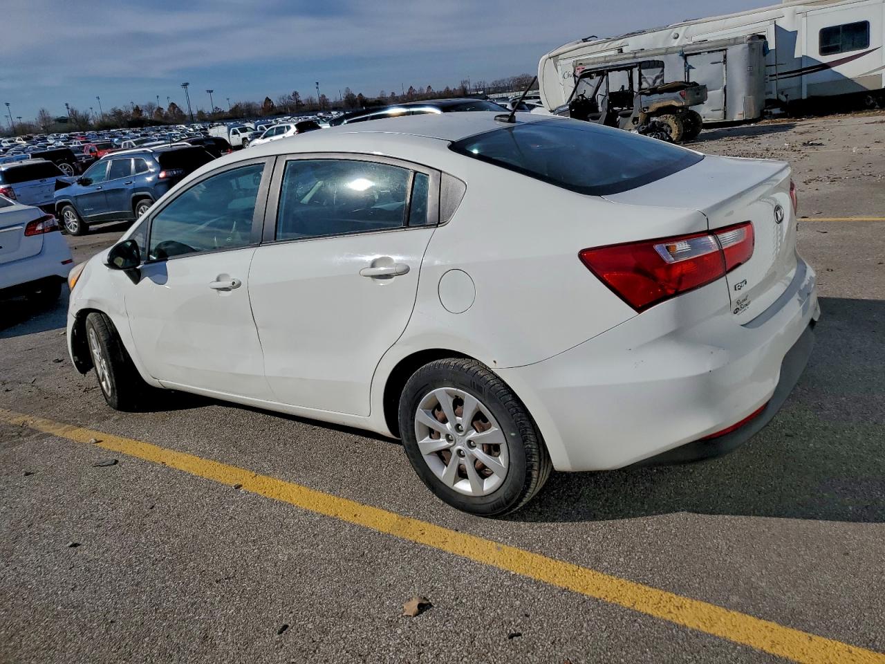 2016 Kia Rio VIN KNADM4A3XG6554334 photo 2