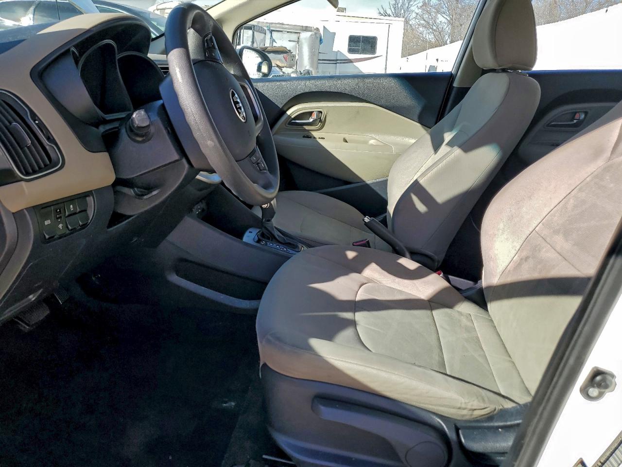 2016 Kia Rio VIN KNADM4A3XG6554334 photo 7