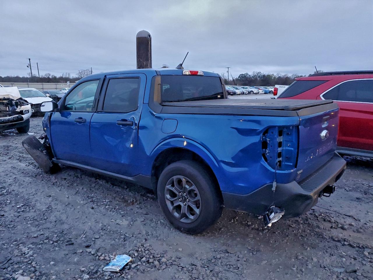 2023 Ford Maverick VIN 3FTTW8E38PRB03514 photo 2