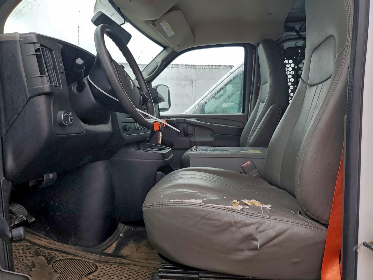 2013 CHEV Express VIN 1GCWGFCB1D1902193 photo 7