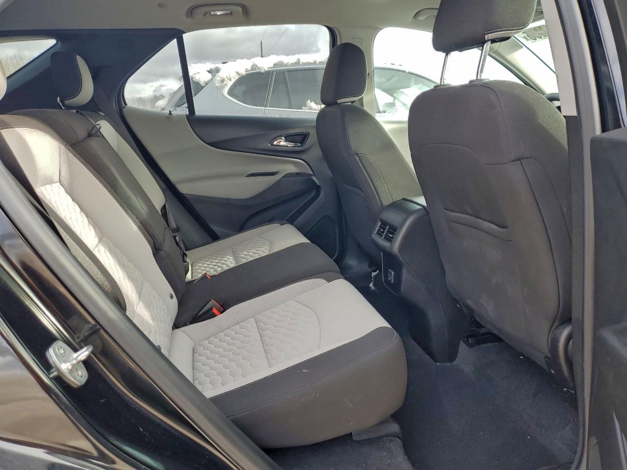 2020 Chevrolet Equinox VIN 2GNAXSEV6L6251446 photo 11