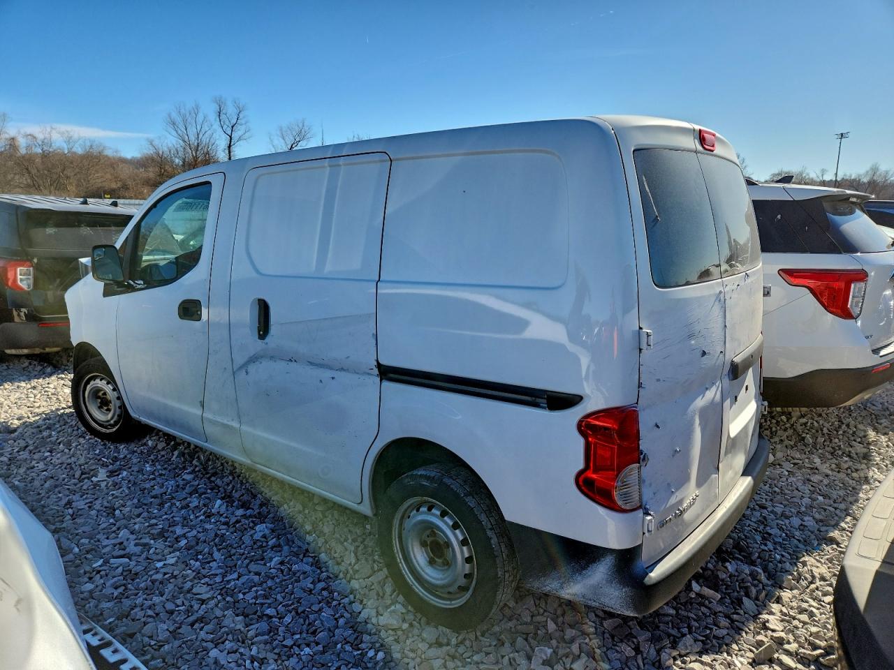 2018 Chevrolet Express VIN 3N63M0YN4JK696645 photo 2