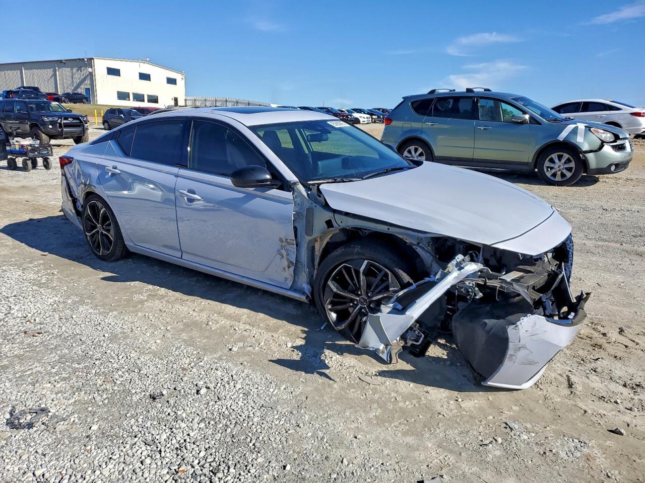 2023 Niss Altima VIN 1N4BL4CVXPN421841 photo 4