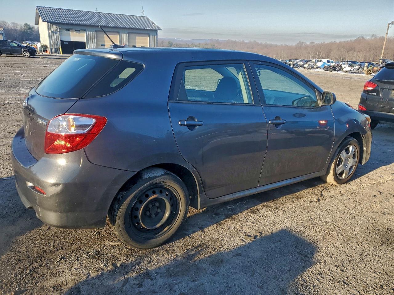 2010 Toyota Matrix VIN 2T1KU4EE5AC294527 photo 3