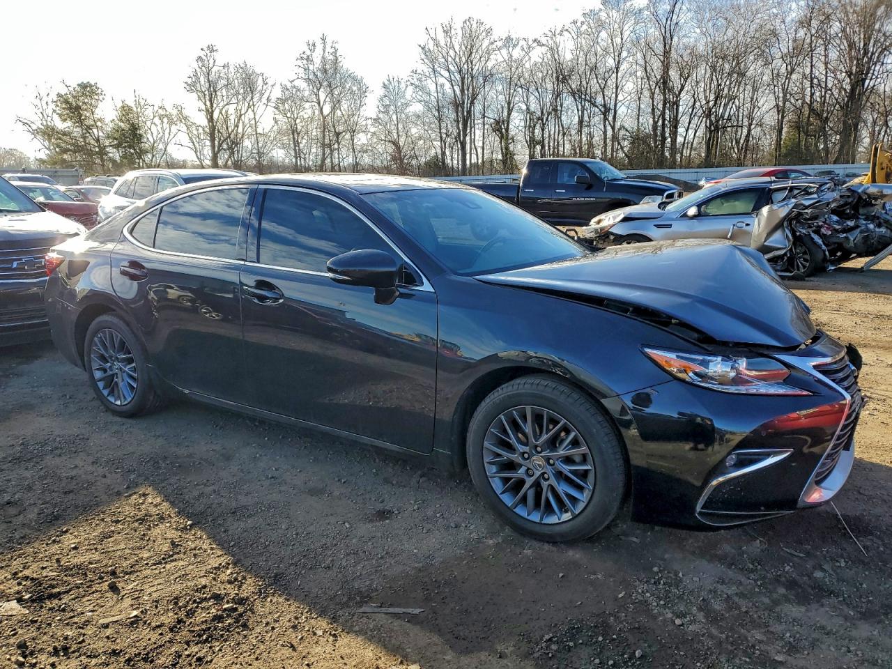 2018 Lexus ES350 VIN 58ABK1GGXJU113769 photo 4