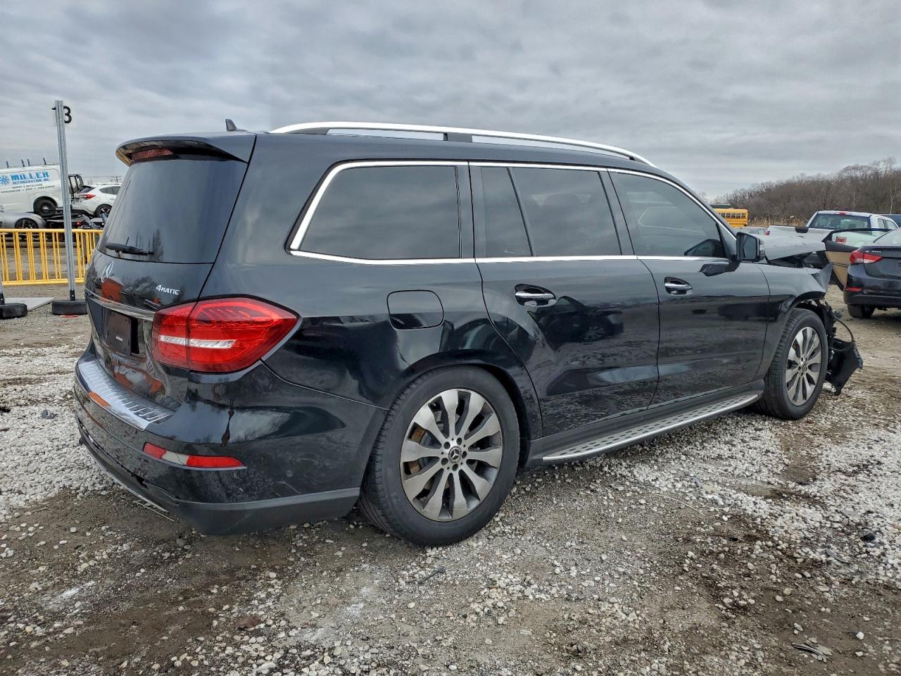 2019 Mercedes-Benz Gls-class VIN 4JGDF6EE8KB230704 photo 3