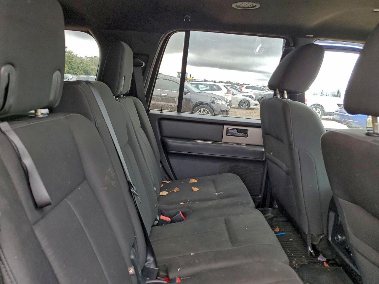 2017 Ford Expedition VIN 1FMJU1JT0HEA33288 photo 11