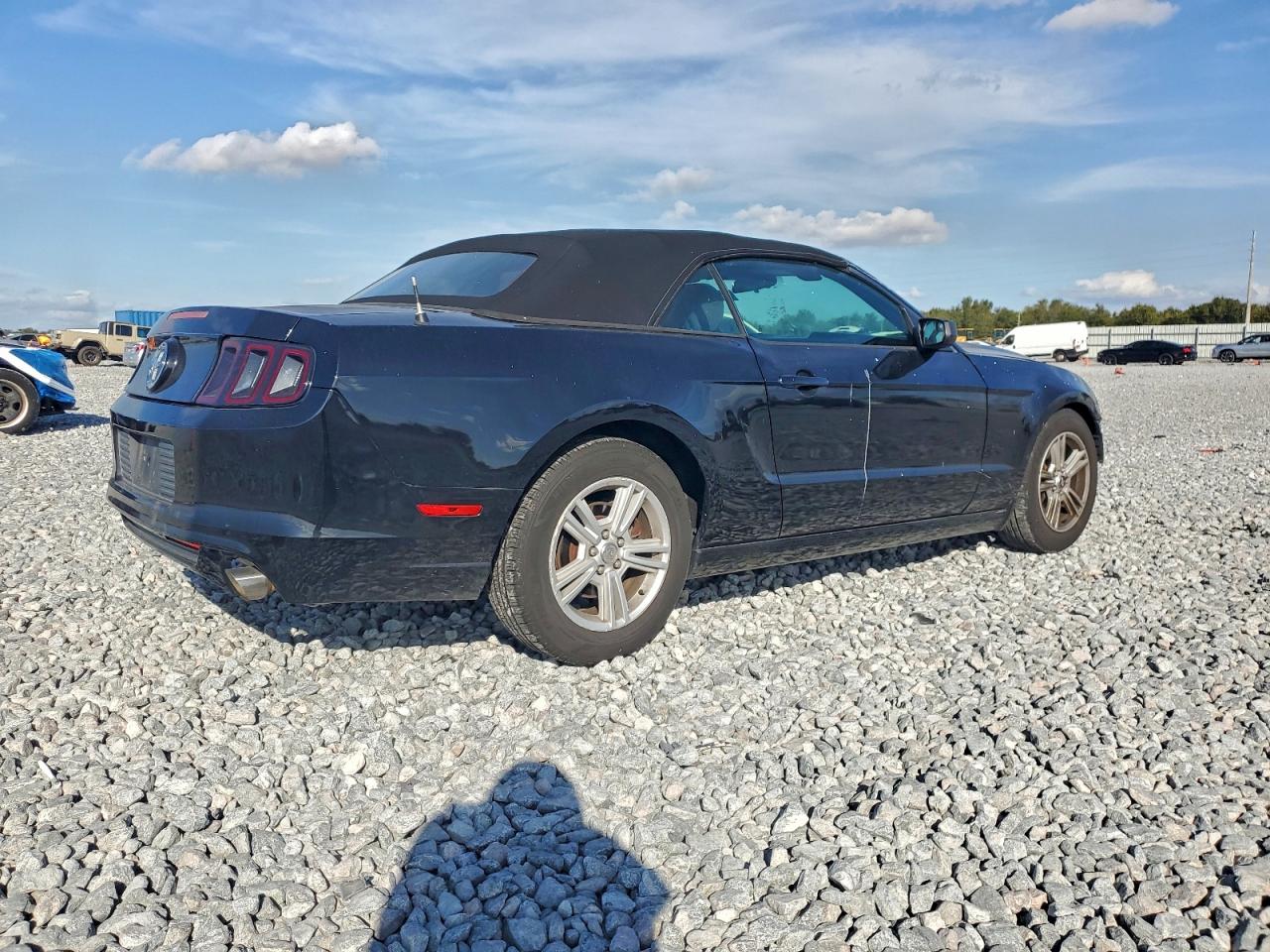 2014 Ford All models VIN 1ZVBP8EM5E5266488 photo 3