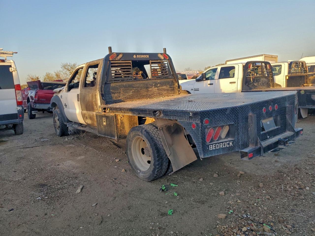 2015 Ford F550 VIN 1FD0W5HT2FED57911 photo 2
