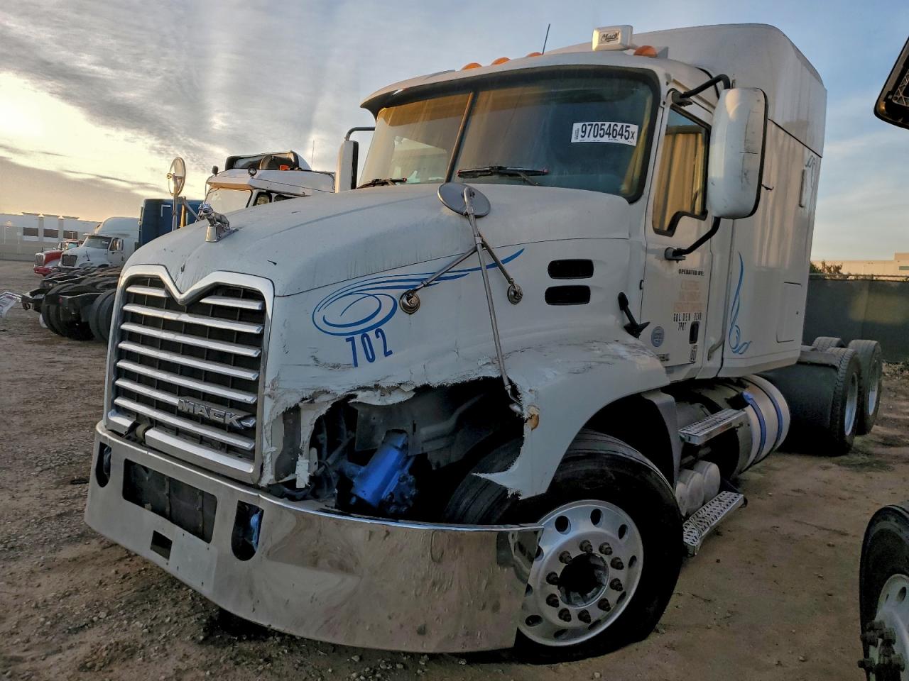 2013 MACK All models VIN 1M1AW02Y1DM028507 photo 2