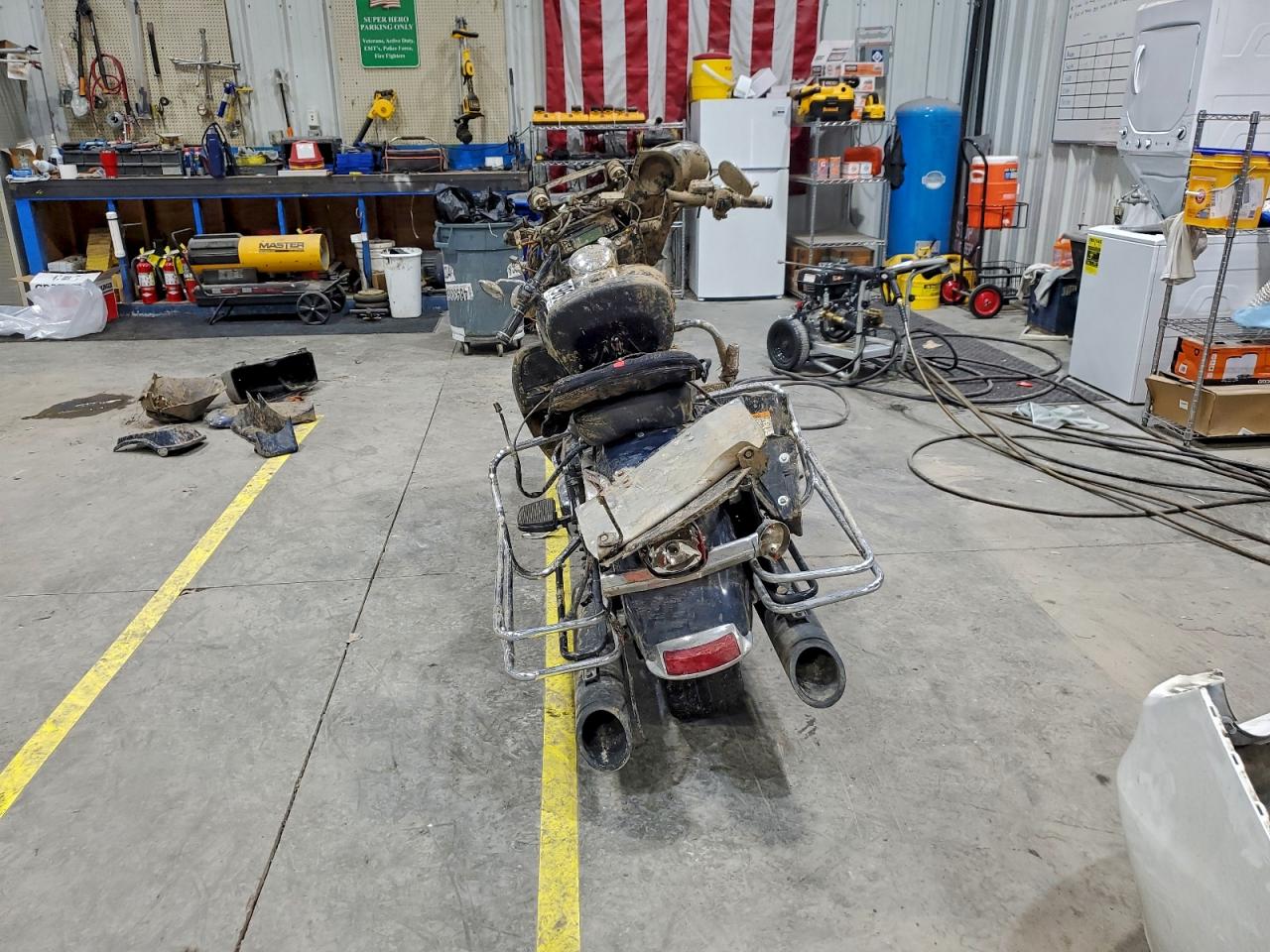 2009 HARLEY Fl VIN 1HD1FC4349Y682211 photo 4