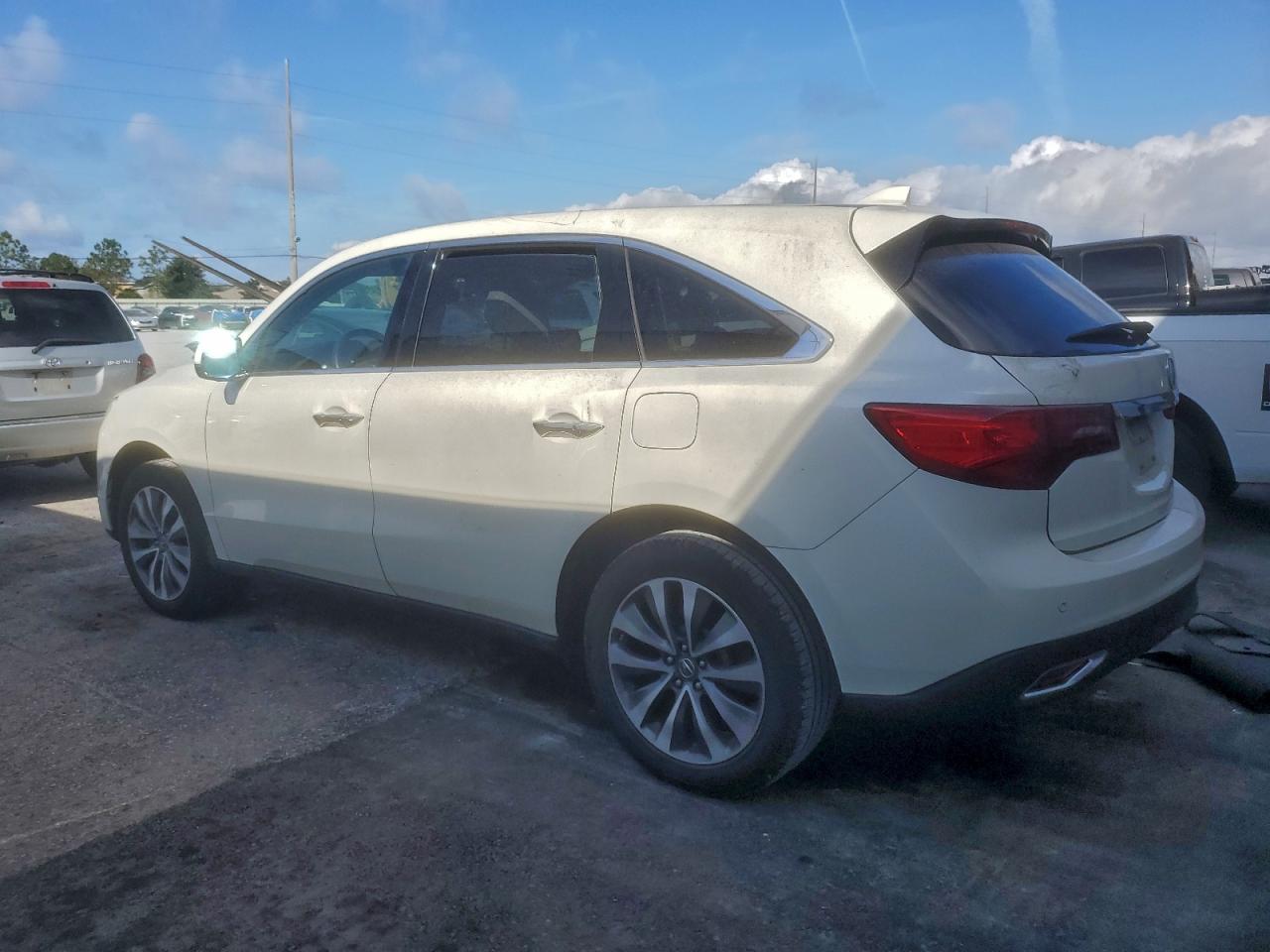 2014 Acura Mdx VIN 5FRYD3H47EB018132 photo 2