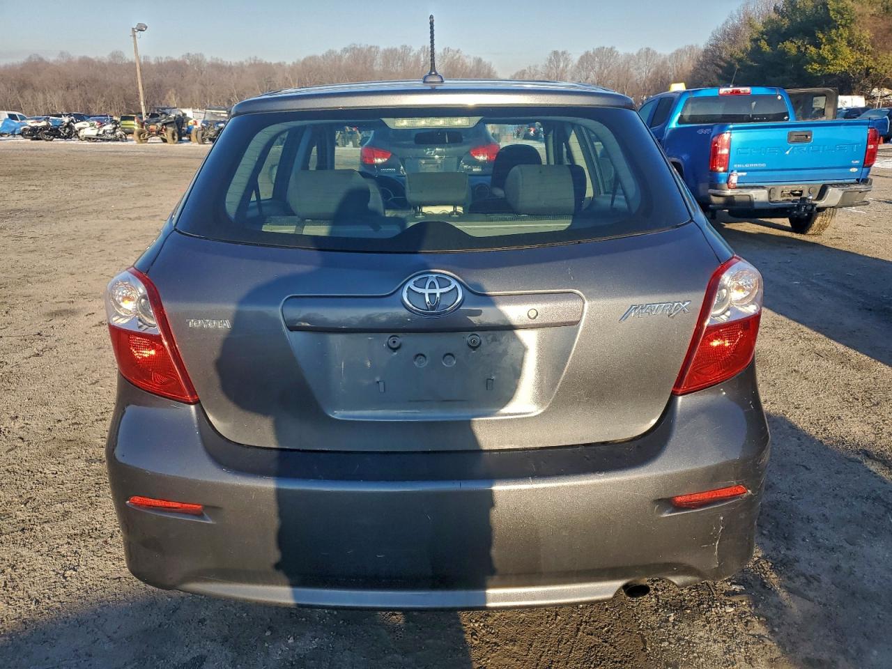 2010 Toyota Matrix VIN 2T1KU4EE5AC294527 photo 6