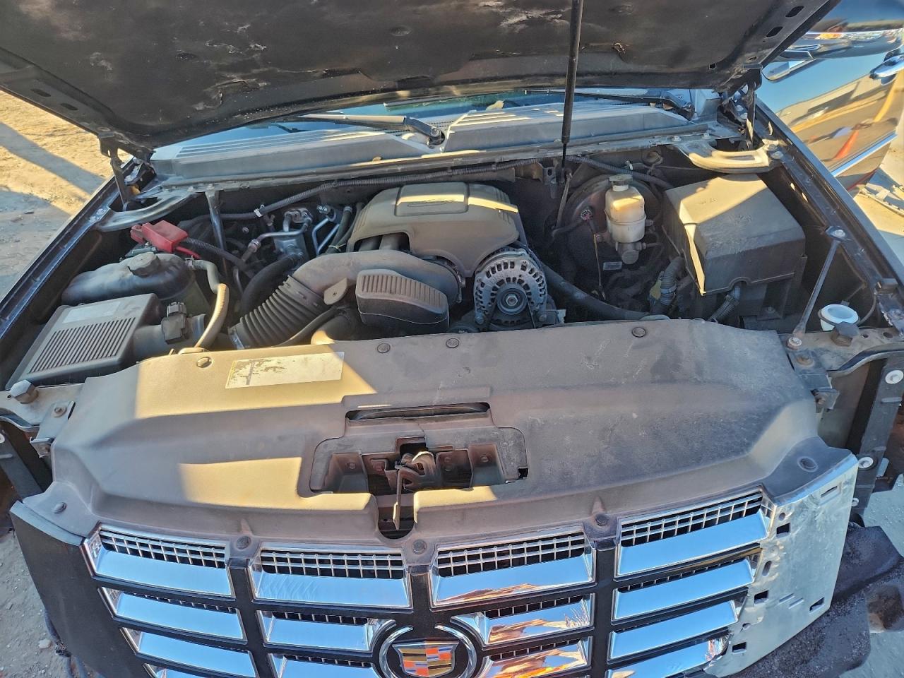 2010 Cadillac Escalade VIN 1GYUCJEF3AR249265 photo 12