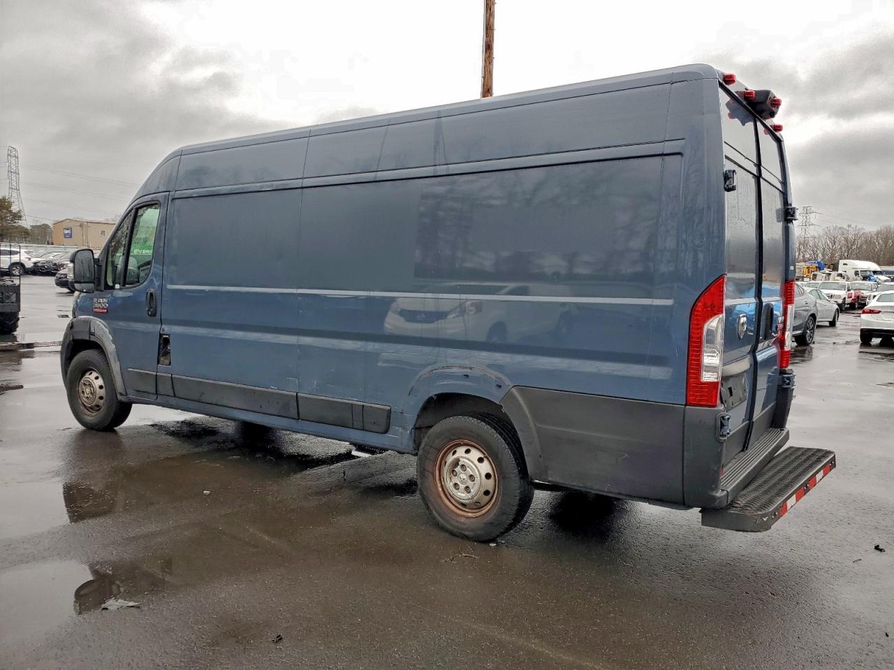 2020 Ram Promaster VIN 3C6URVJG2LE143762 photo 2