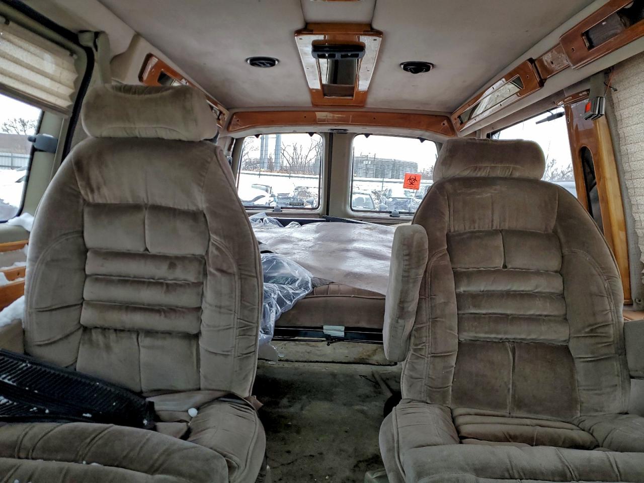 2000 CHEV Express VIN 1GBFG15R8Y1204428 photo 10