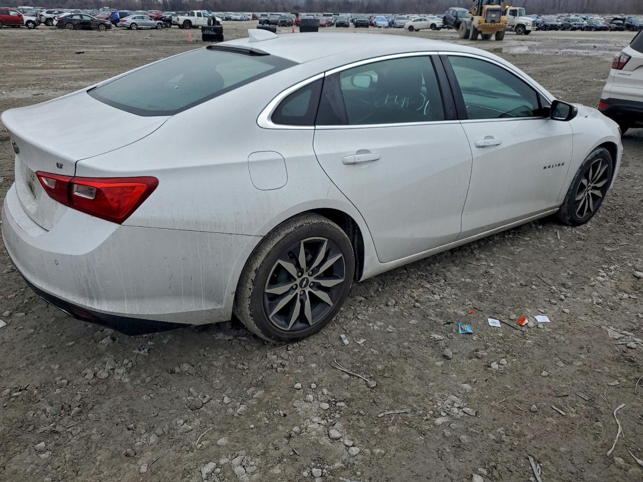 2016 Chev Malibu VIN 1G1ZF5SX4GF330625 photo 3