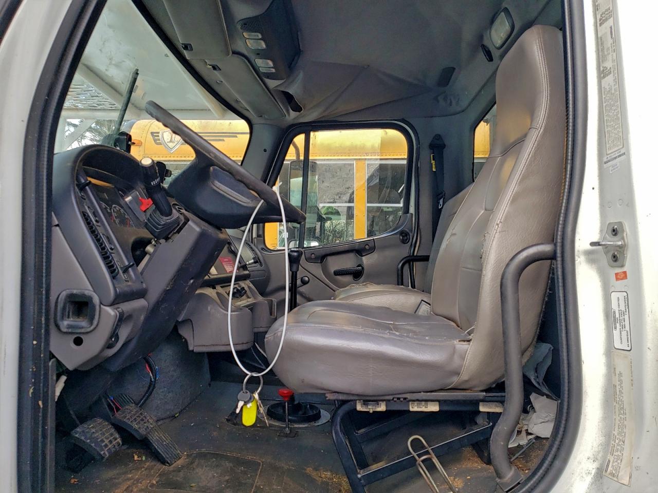 2010 FREIGHTLINER All other VIN 1FVACWDUXADAP7519 photo 5
