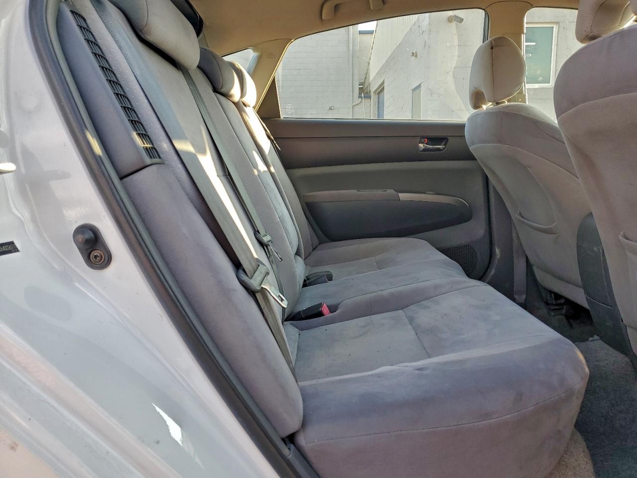 2004 Toyota Prius VIN JTDKB20U640026111 photo 10