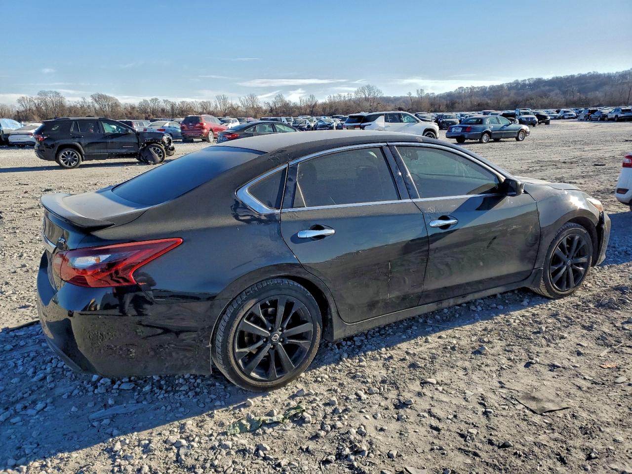 2017 Niss Altima VIN 1N4AL3AP1HC213404 photo 3