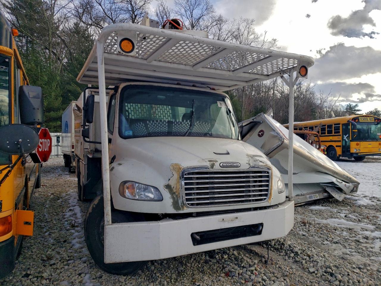 2010 FREIGHTLINER All other VIN 1FVACWDUXADAP7519 photo 1