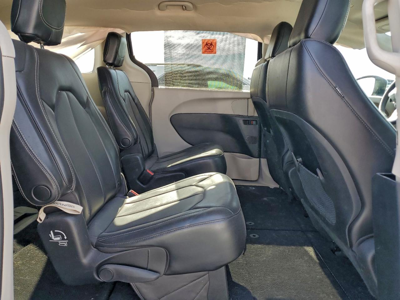 2020 Chrysler Minivan VIN 2C4RC1DG1LR265712 photo 11