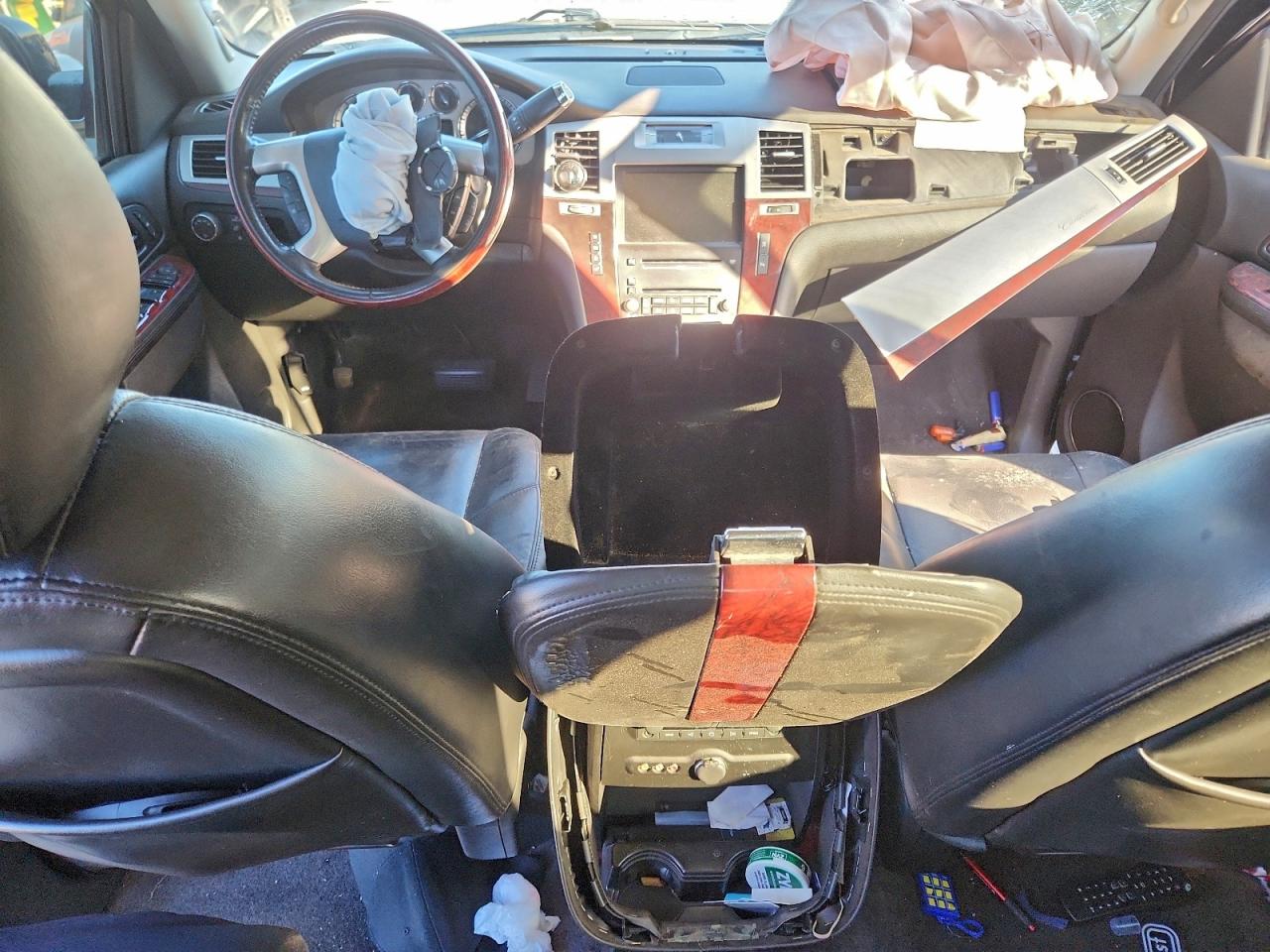 2010 Cadillac Escalade VIN 1GYUCJEF3AR249265 photo 8
