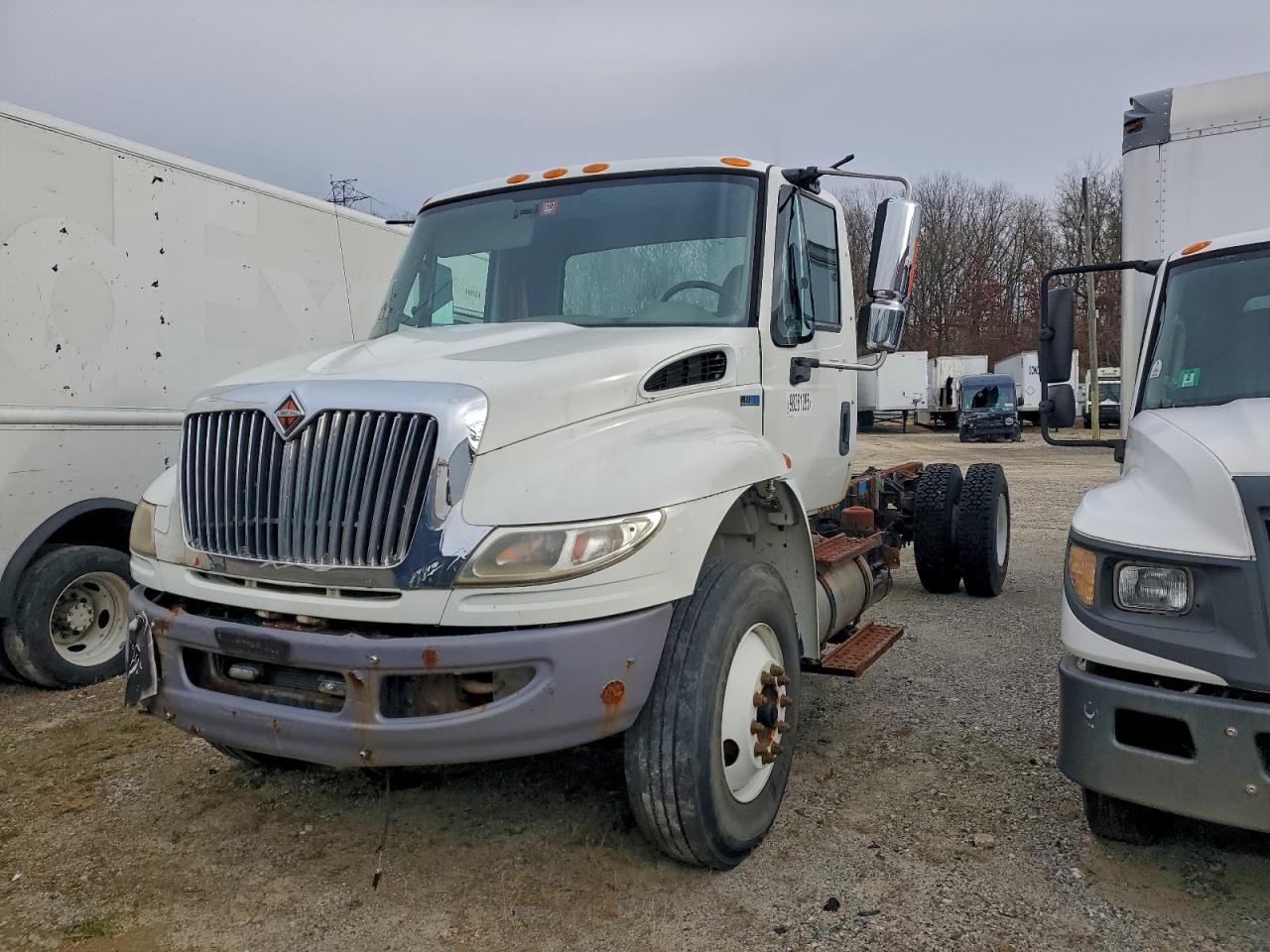 2012 International 4000 serie VIN 1HTMKAAN5CH617916 photo 3