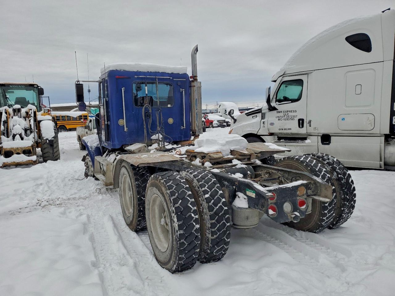 1998 FREIGHTLINER All other VIN 2FUPFEDB4WA948879 photo 3