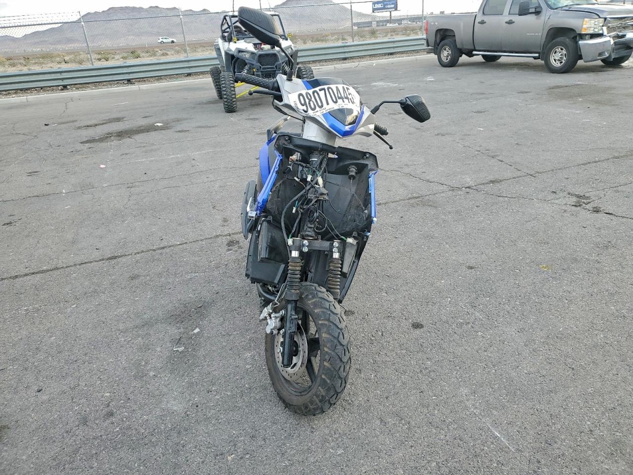 2011 OTHER Scooterlif VIN LBBTEBAA6BB740266 photo 2