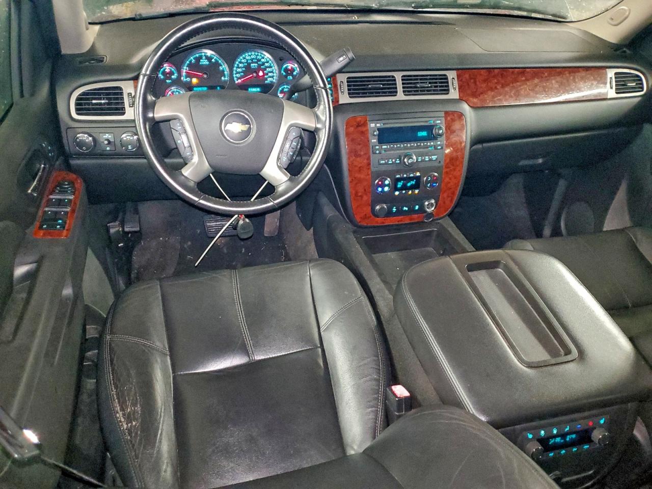 2012 Chevrolet Tahoe VIN 1GNSKBE06CR317991 photo 8