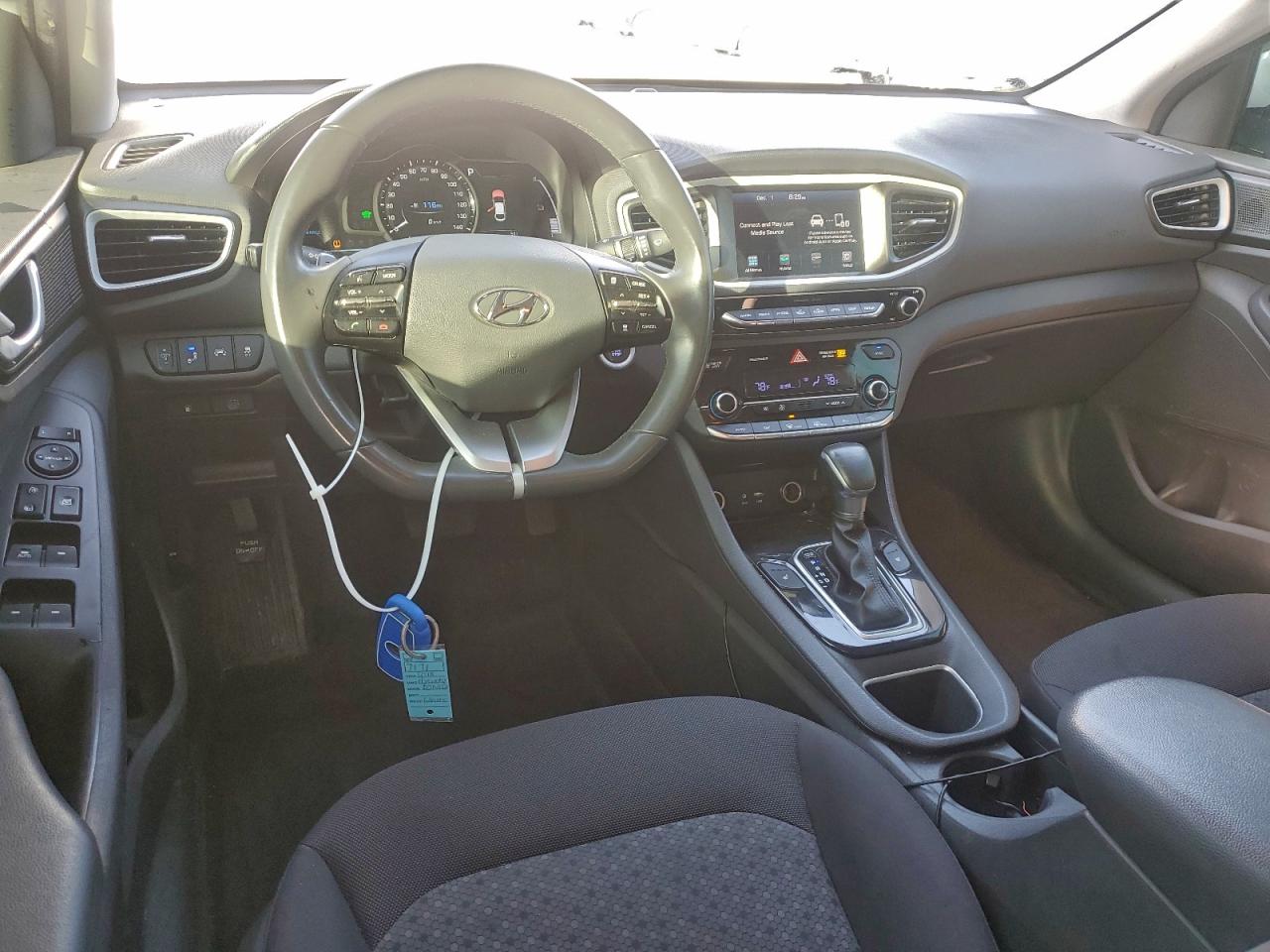 2018 HYUNDAI Ioniq VIN KMHC75LC2JU104104 photo 8