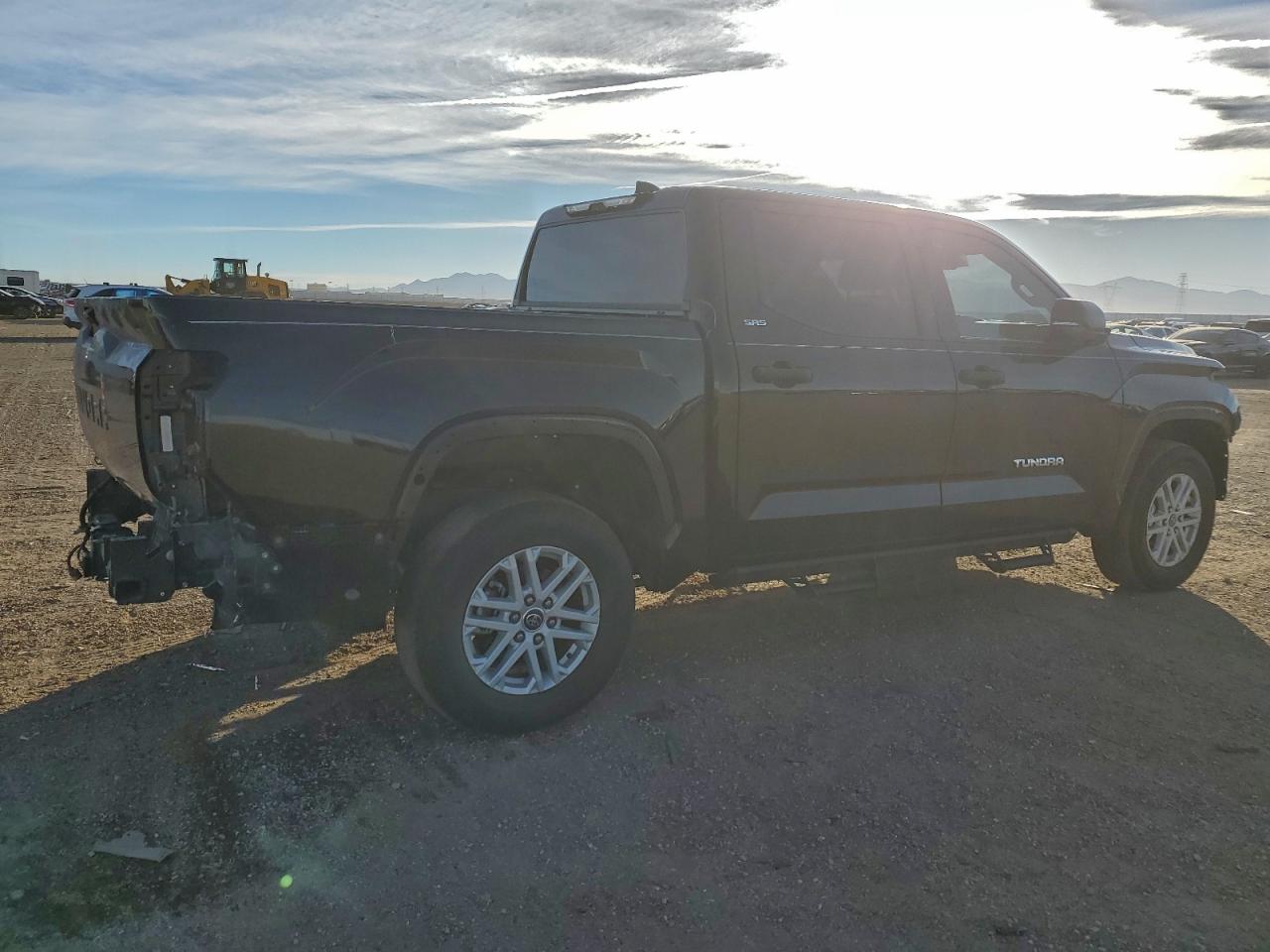 2023 Toyota Tundra VIN 5TFLA5DB5PX075586 photo 3