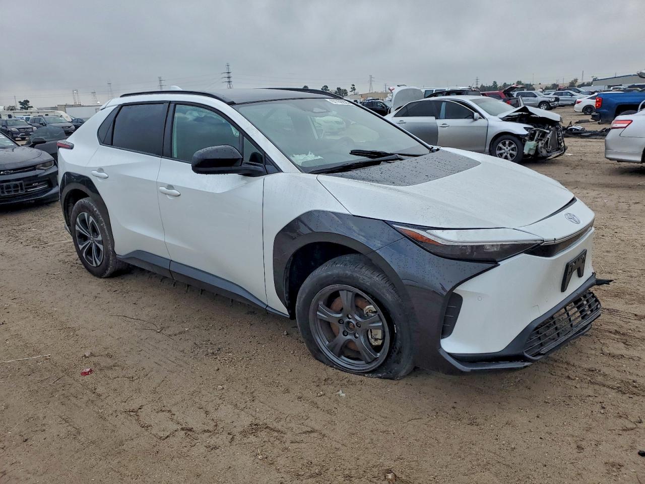 2024 Toyota Bz4x xle VIN JTMAAAAA6RA030237 photo 4