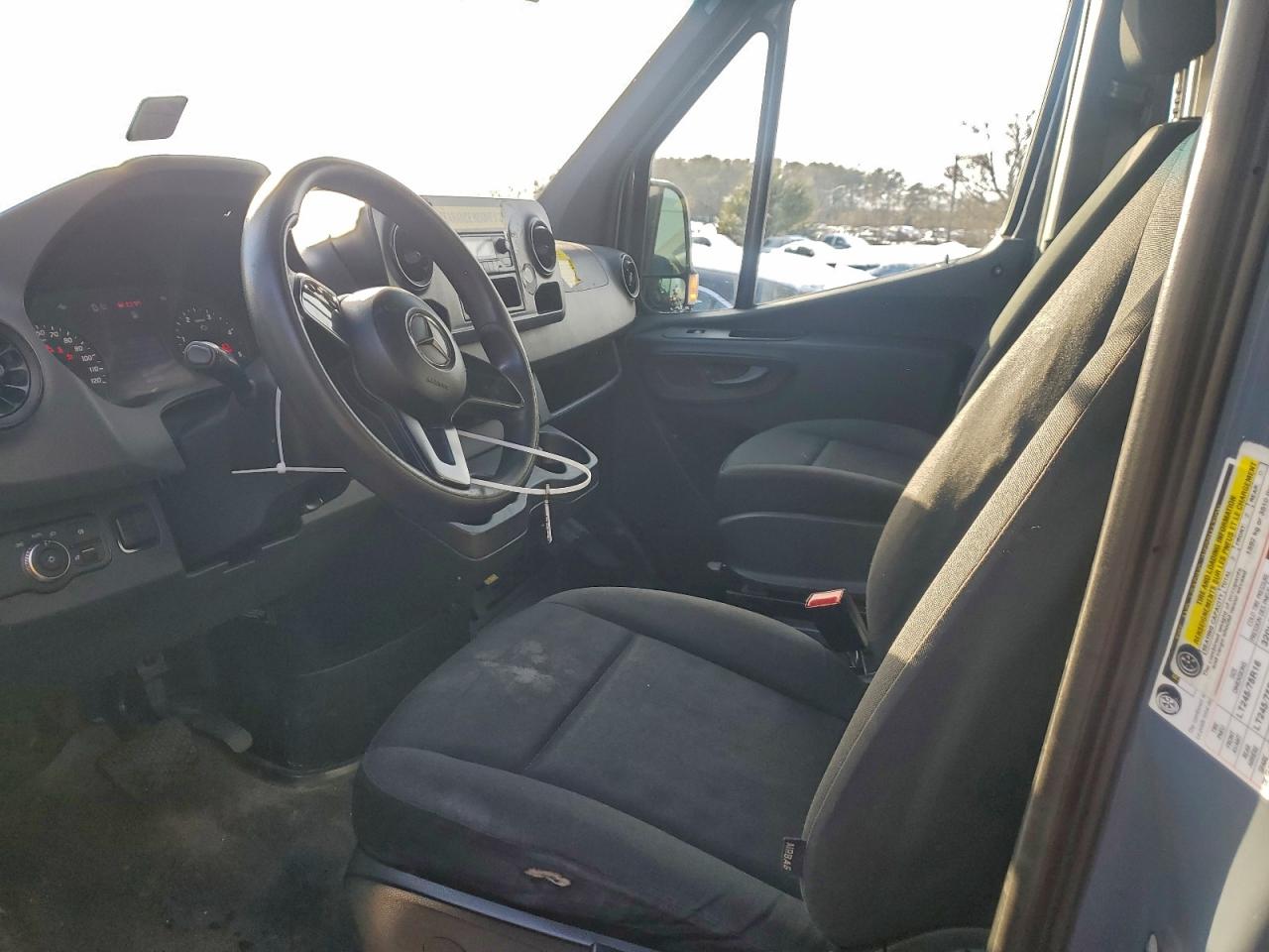 2019 Mercedes-Benz Sprinter VIN WD4PF0CD0KP082503 photo 7