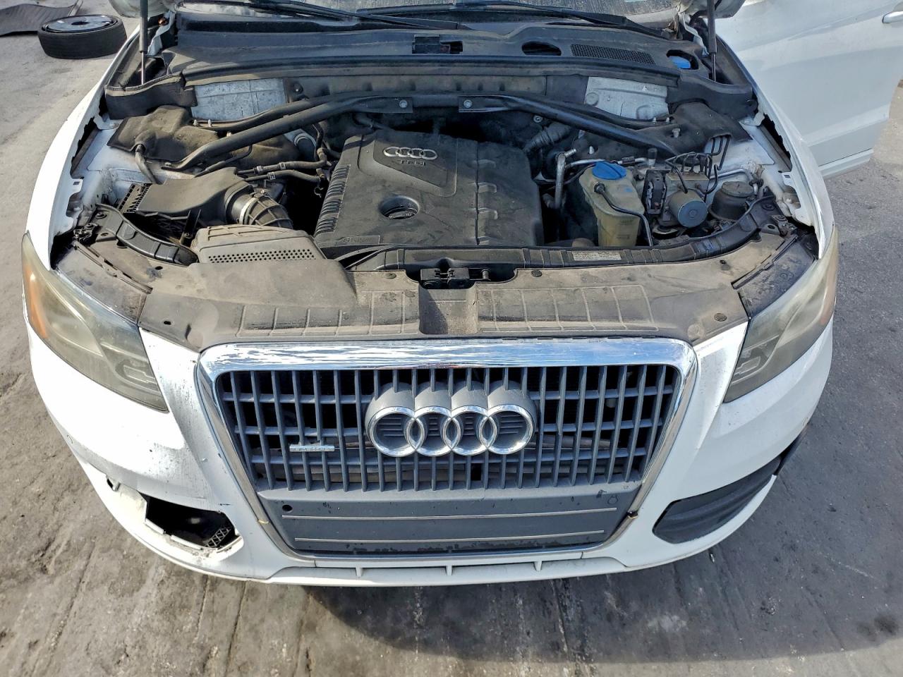 2012 Audi Q5 VIN WA1LFAFP3CA054746 photo 12