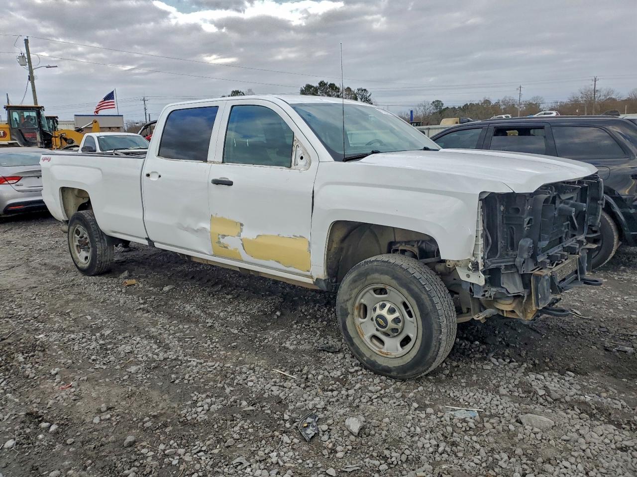 2018 Chevrolet All models VIN 1GC1KUEG7JF164436 photo 4