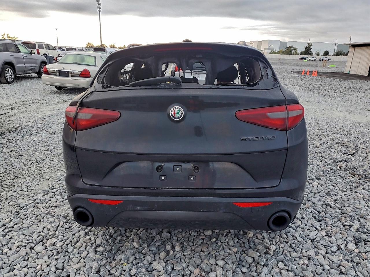 2019 Alfa Stelvio VIN ZASPAJANXK7C71340 photo 6
