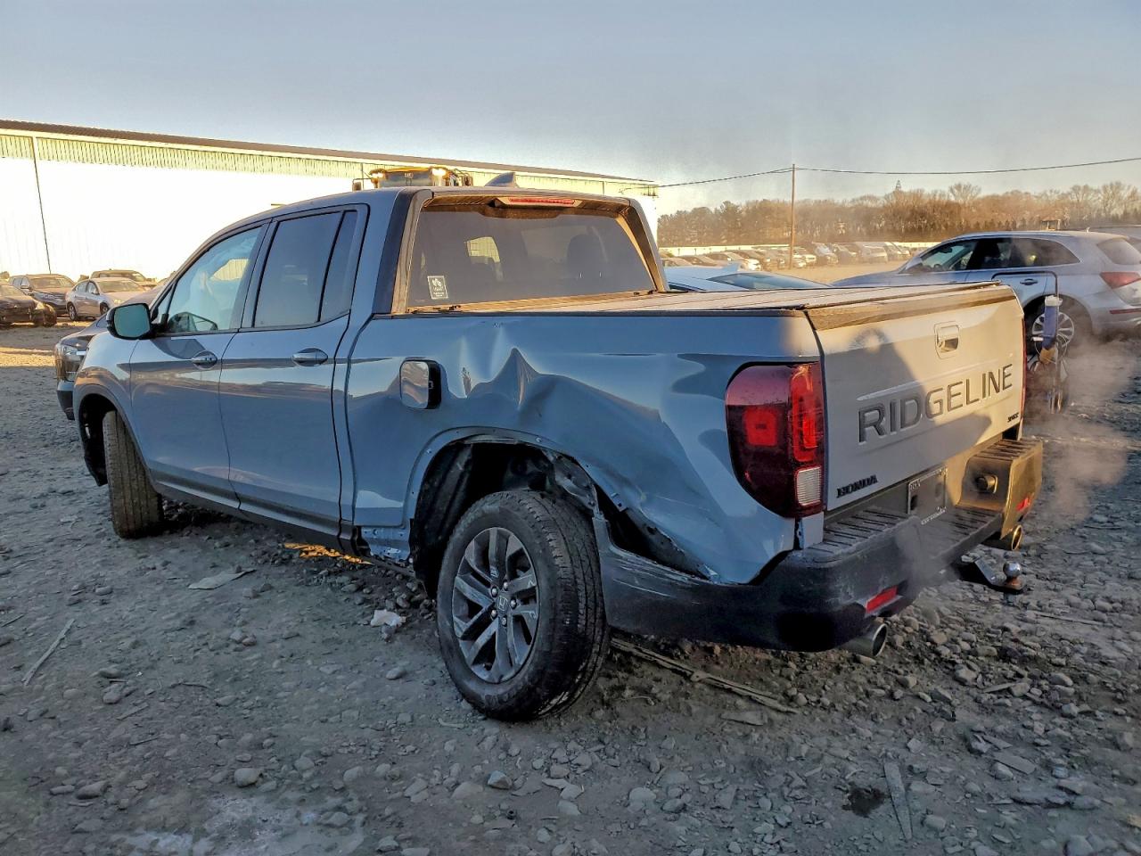 2024 Honda Ridgeline VIN 5FPYK3F14RB031708 photo 2