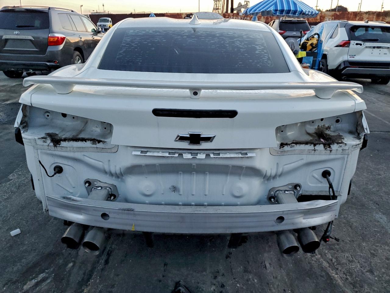 2019 Chev Camaro VIN 1G1FH1R76K0149338 photo 6