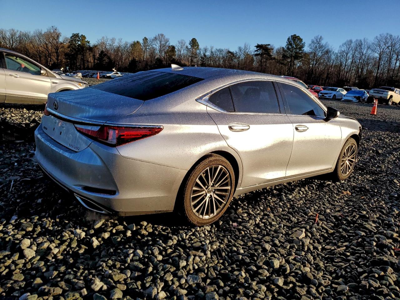 2024 Lexus ES350 VIN 58ADZ1B15RU175325 photo 3