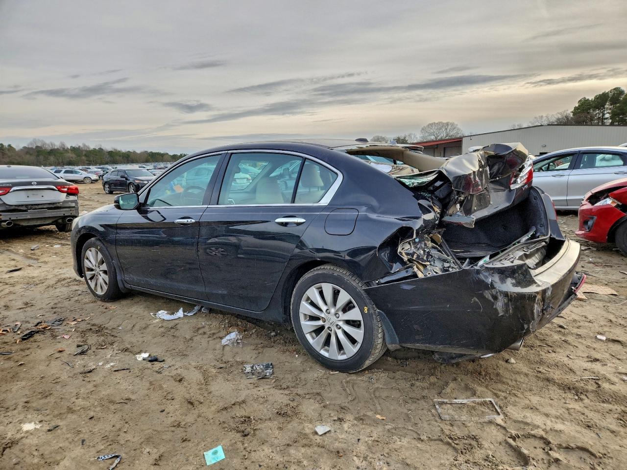 2014 Honda Accord VIN 1HGCR3F88EA021702 photo 2