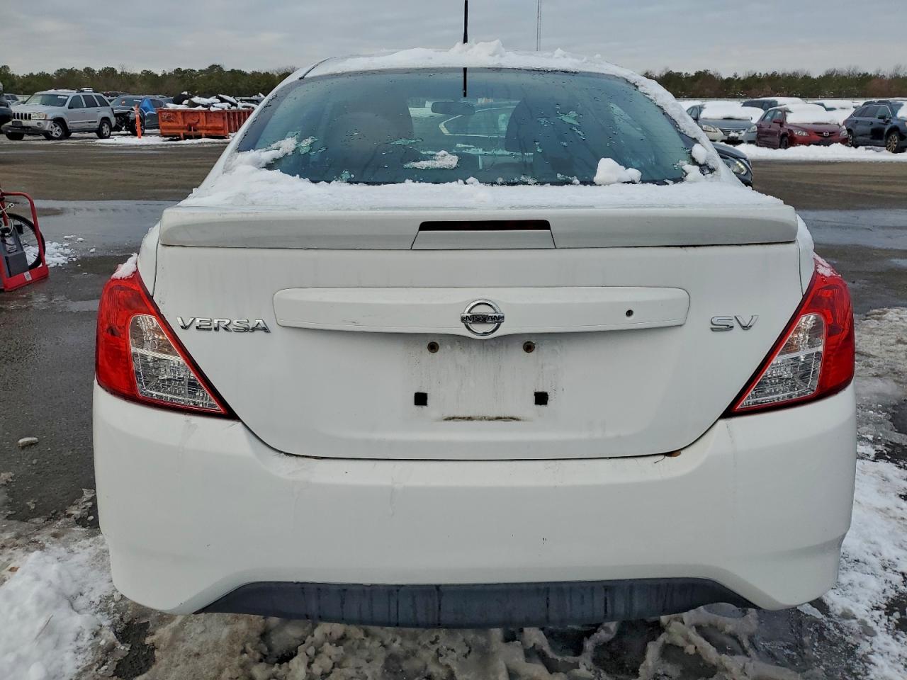 2017 NISS Versa VIN 3N1CN7AP2HL830984 photo 6