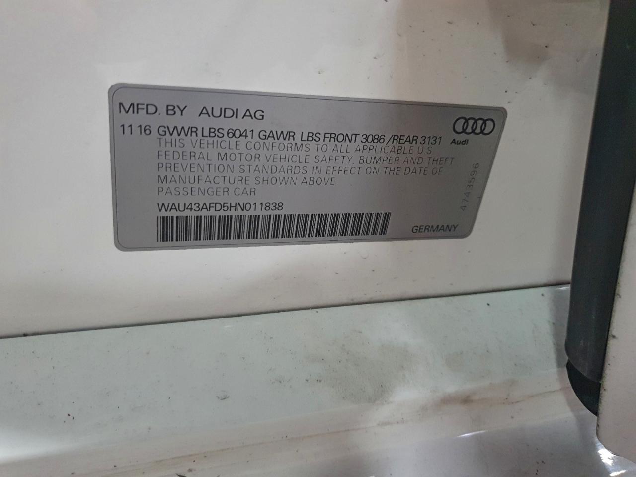 2017 Audi A8 VIN WAU43AFD5HN011838 photo 12